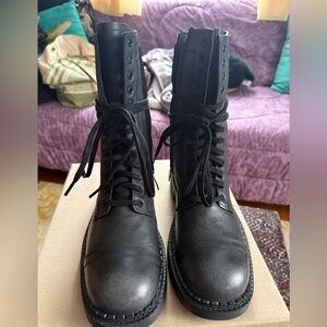 Steve Madden Women’s Combat Boots Crimson Black Distressed sz 9